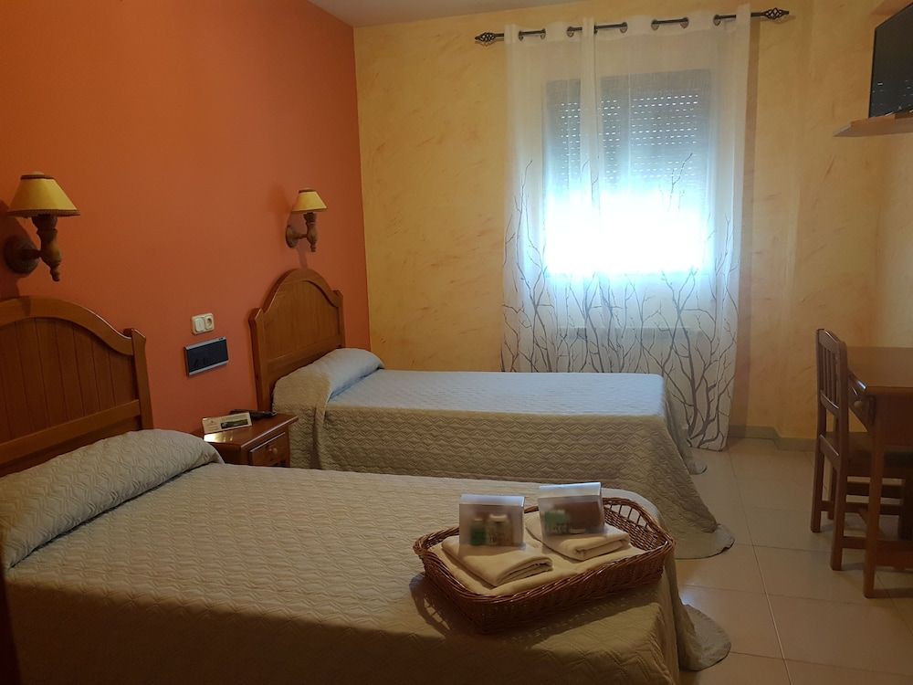 Basic Double Room