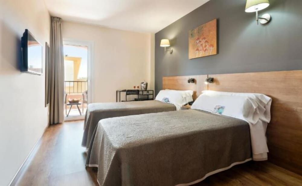 Double Room, Balcony