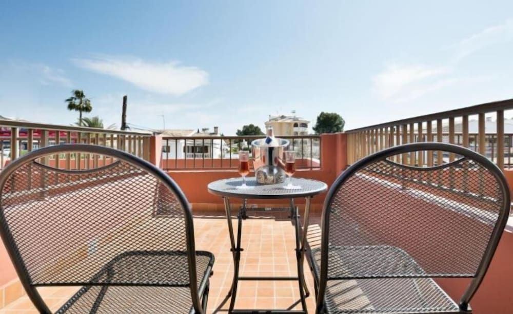 Single Room, Balcony