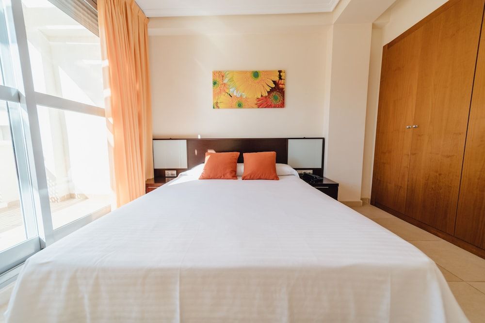 Apartment, 2 Bedrooms, Pool View