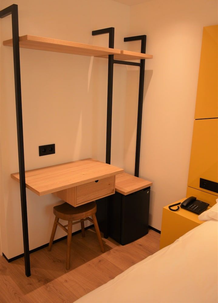 Hotel Plaza Obradoiro by Bossh! Hotels Standard Twin Room, Courtyard View 11