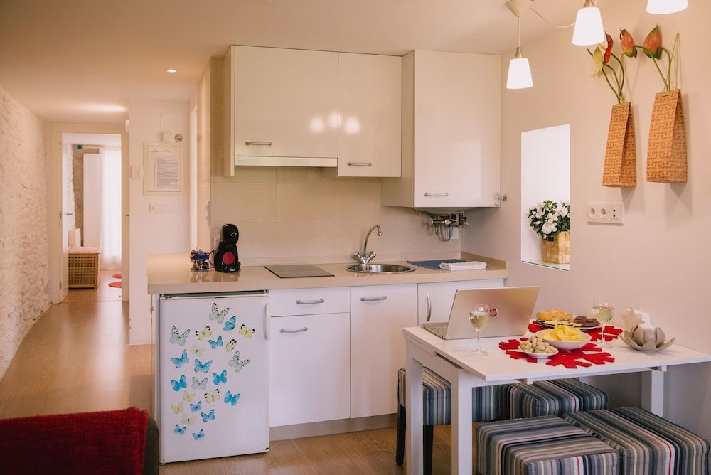 roomPEDRA Apartamentos Turísticos City Apartment, 1 Bedroom, Balcony, Garden View 12