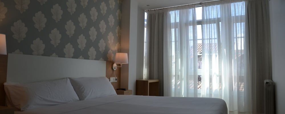 undefined Deniké Hostal Grupo Atalaia 9