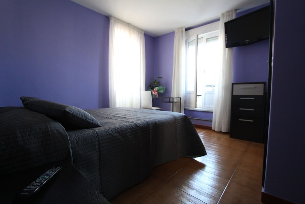 PR Plaza de Galicia Double Room, Balcony, City View 3