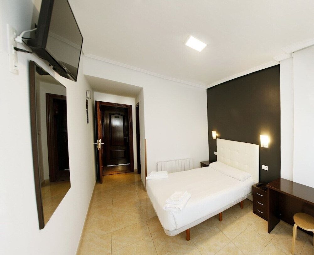 Hotel Artxanda Double Room 8