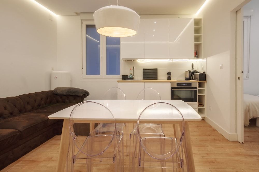 Glamour Guggenheim pinchos by URBANHOSTS Apartment, 2 Bedrooms 7