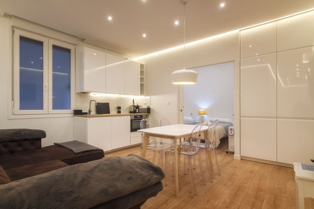 Glamour Guggenheim pinchos by URBANHOSTS Apartment, 2 Bedrooms 9