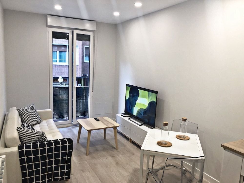 undefined Lersundi Guggenheim by Urban Hosts 3