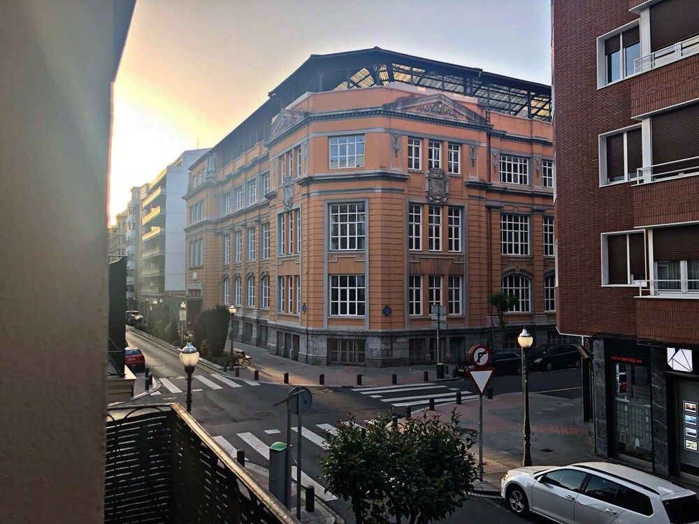 undefined Lersundi Guggenheim by Urban Hosts 2