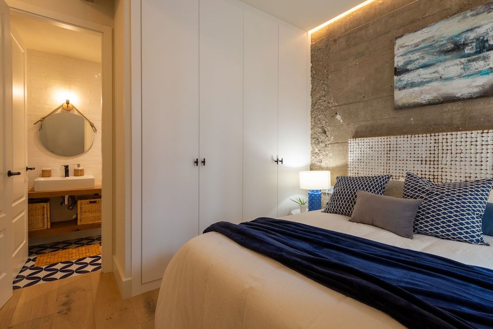 undefined Renovado piso de diseño 2