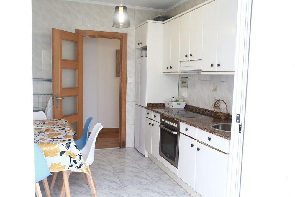 undefined Calido apartamento Centrico junto a funicular y metro 10