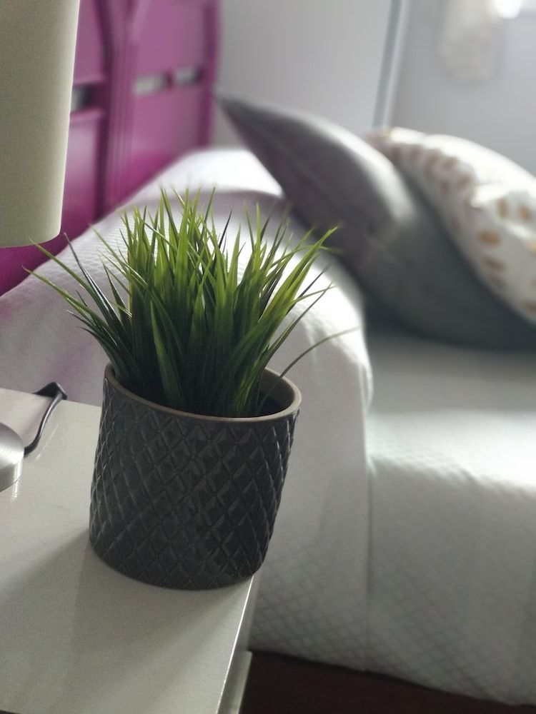 Pensión Arias Single Room, Shared Bathroom 11