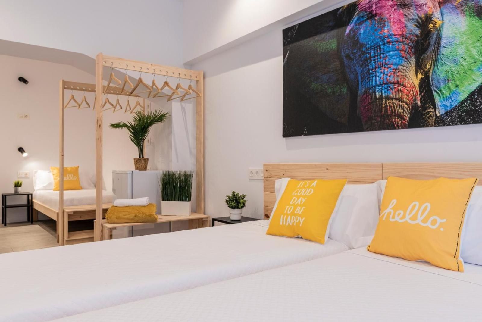 Quadruple Room with Private Bathroom