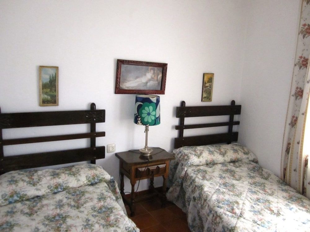 House, 4 Bedrooms