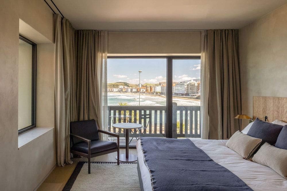 Hotel Ur Bare Junior Studio Suite, Balcony, Sea View 12