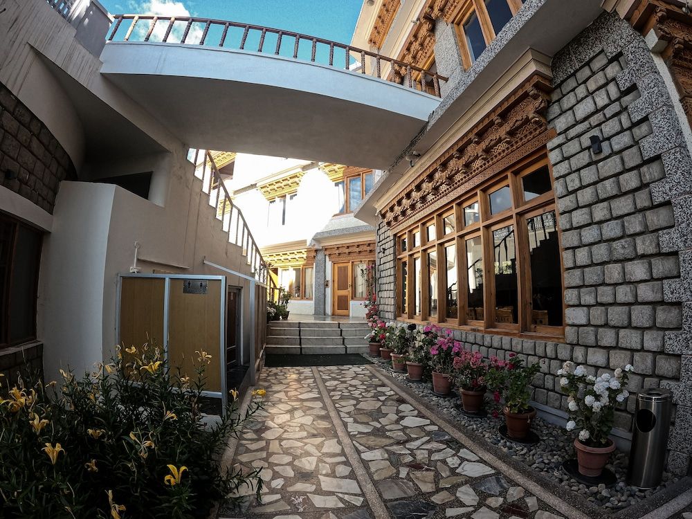 undefined Hotel Cho Palace 10