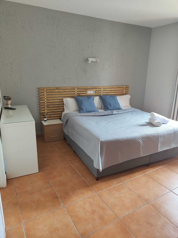 Standard Double Room, 1 Queen Bed