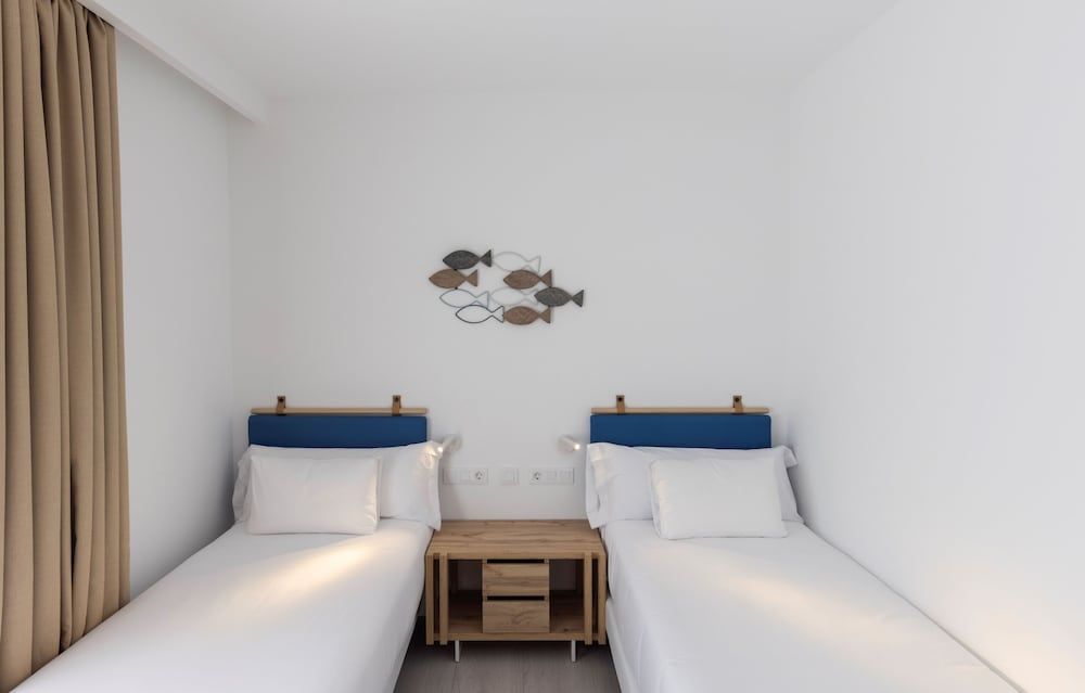 Two Bedroom Superior Family Apartment (1ad+3ch)