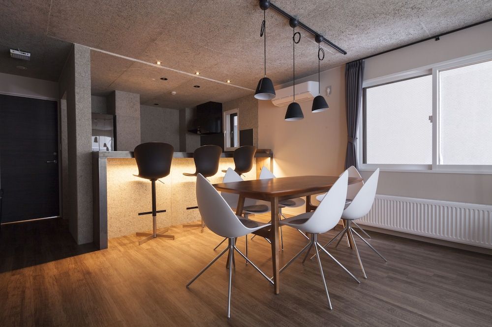 Kuranoya Sapporo Private Vacation Home (4 Bedrooms+5 Toilets+4 Bathrooms+3 Kitchens) 16