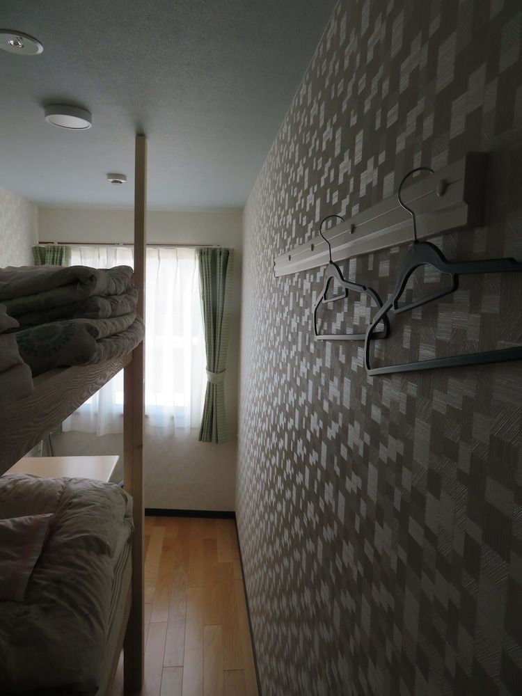 SAPPORO GUEST HOUSE NARIYA - Hostel Basic Single Room, 1 Bedroom, Non Smoking, River View 2