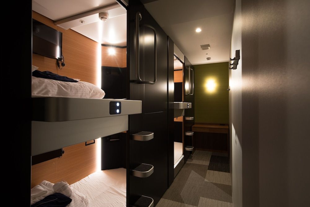 Gardens Cabin Female Only Private Cabin Quadruped Room 4