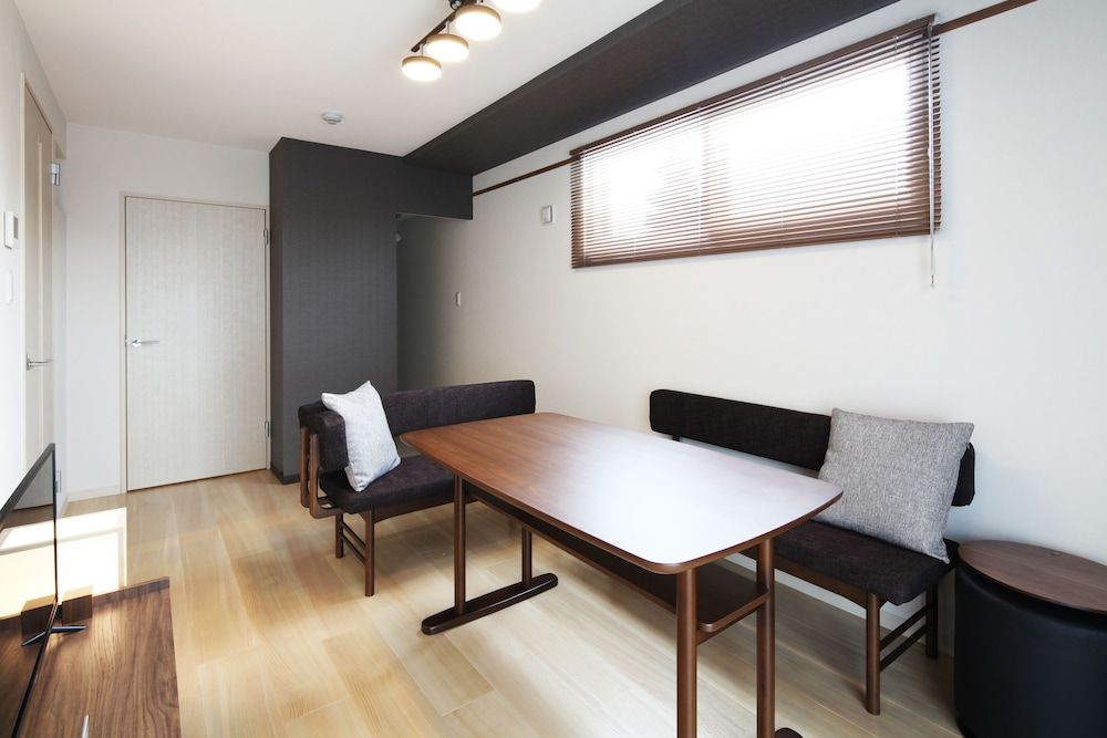 PINN s7W11 Double Room 7