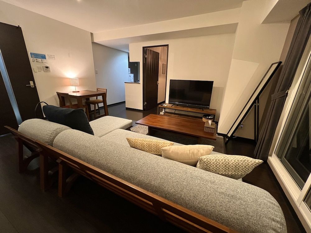 Sun Court South 6 Ichibankan Apartment (1003) 16