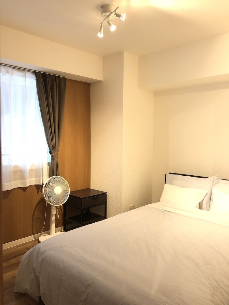 undefined Sun Court South 4 7