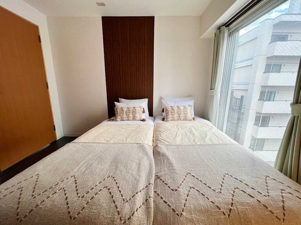 undefined Park Avenue Nakajima 5