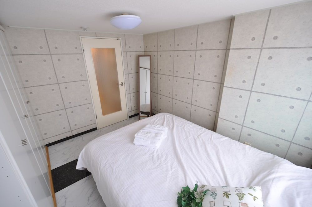 undefined AMS Hiragishi 11 403 9