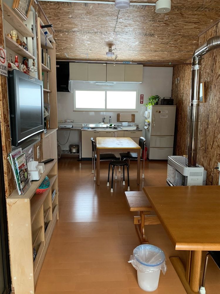 undefined Tomhouse Sapporo - Mixed Dormitory - Hostel 2