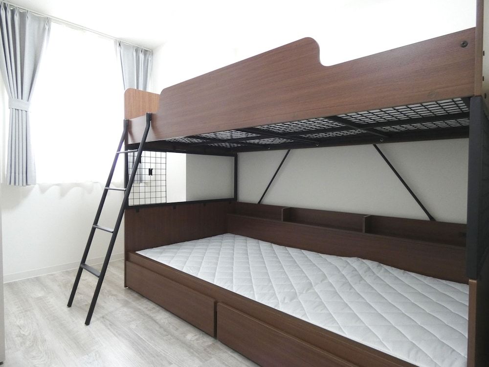 undefined Alpha Square Minami 6 jo 410 3