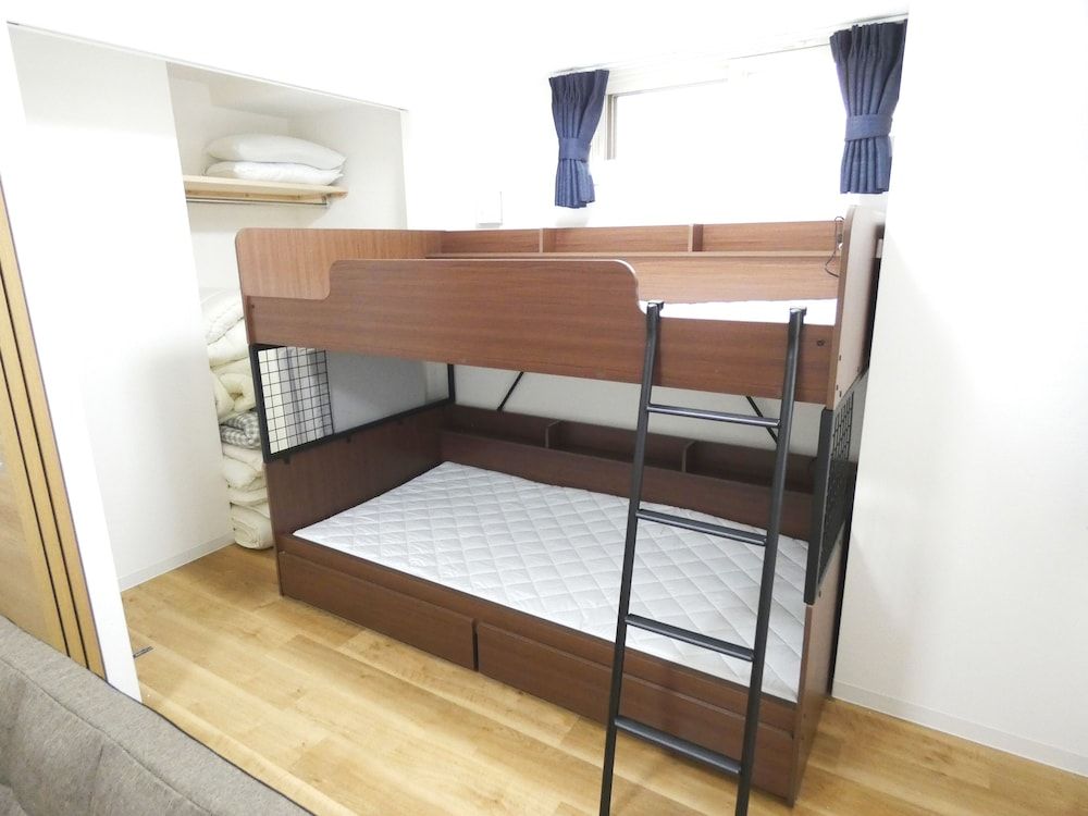 undefined Alpha Square Minami 6 jo 301 4