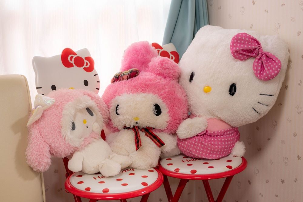 PEOPLE NoIII 211 Room (211) 32