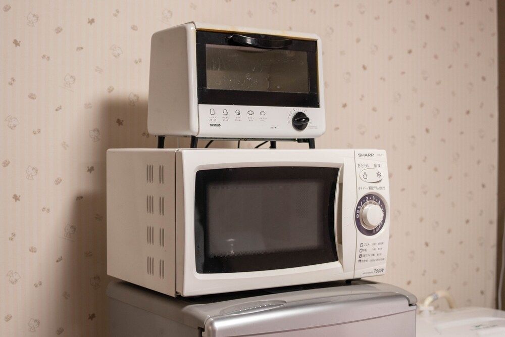 PEOPLE NoIII 211 Room (211) 34