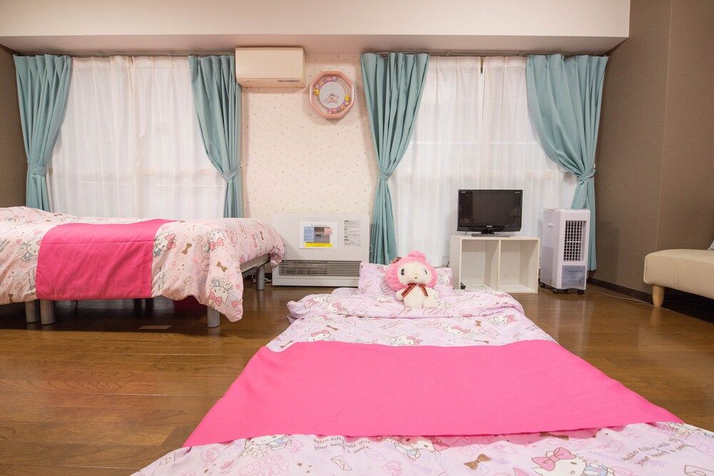 PEOPLE NoIII 211 Room (211) 11