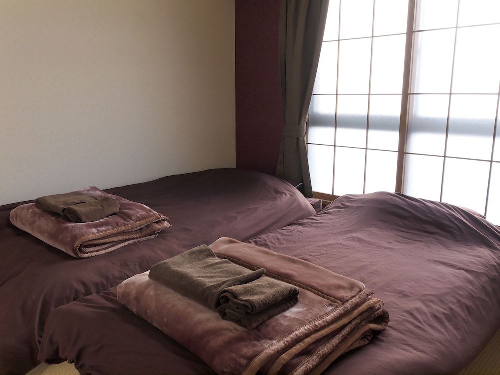 undefined Heights Showa 208