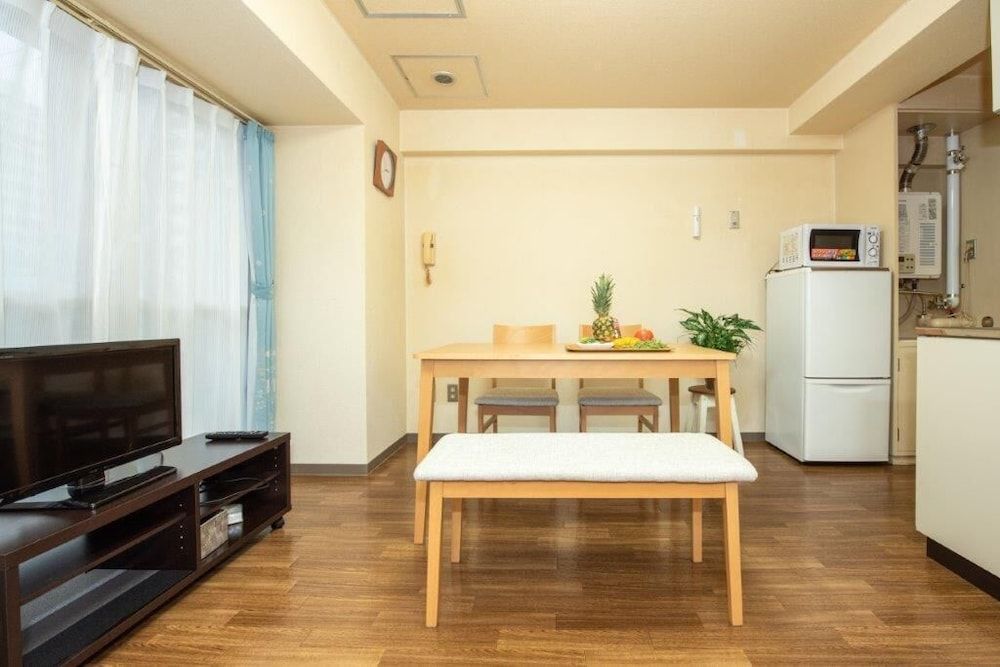 Heights Showa 205 Apartment (205) 14