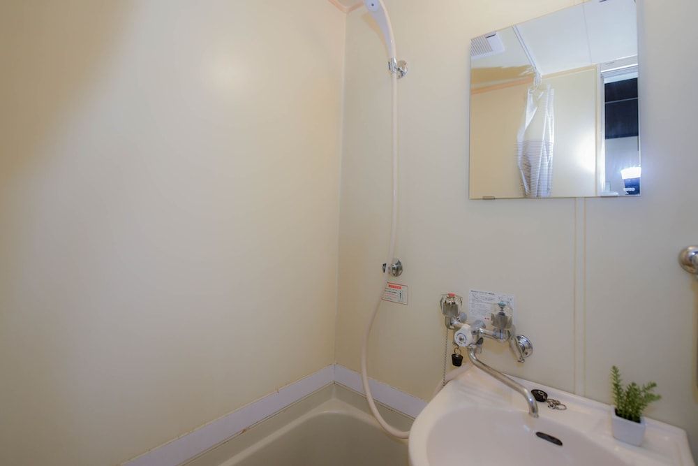 PEOPLE NoIII 601 Room (601) 37