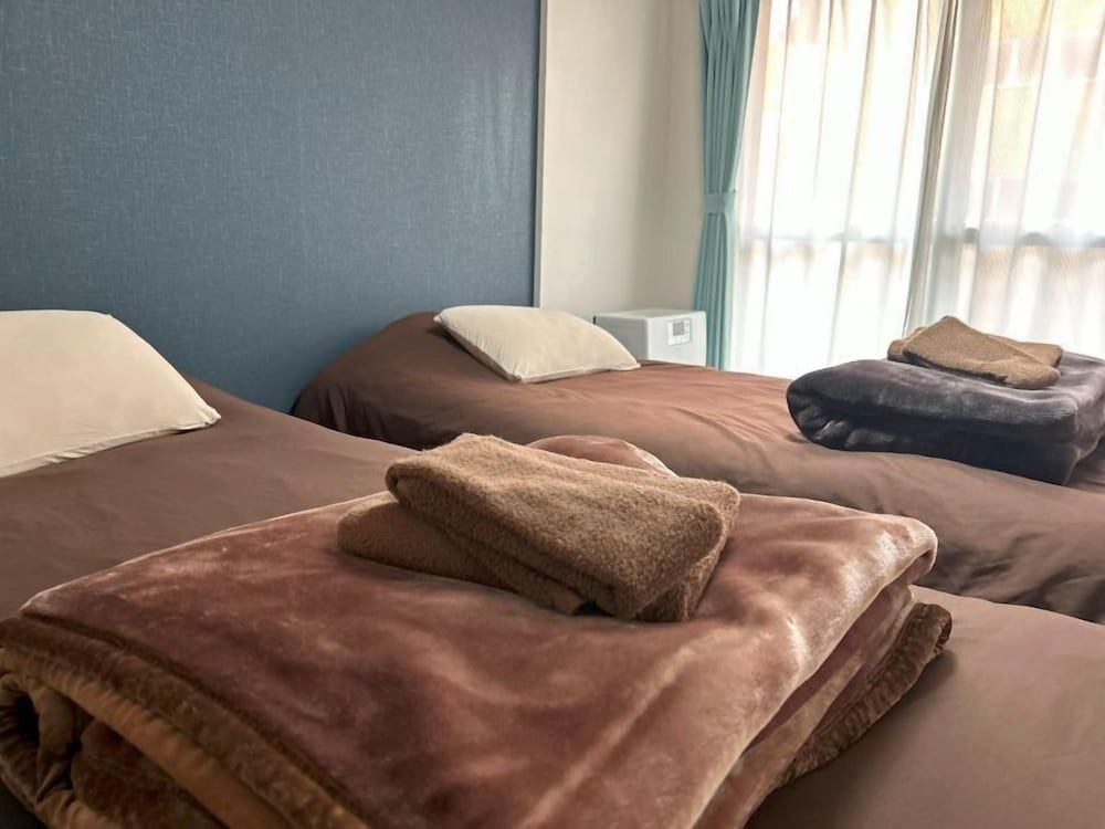 undefined Heights Showa 507 8