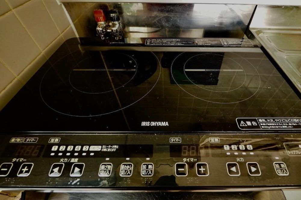 undefined Opus 802 7