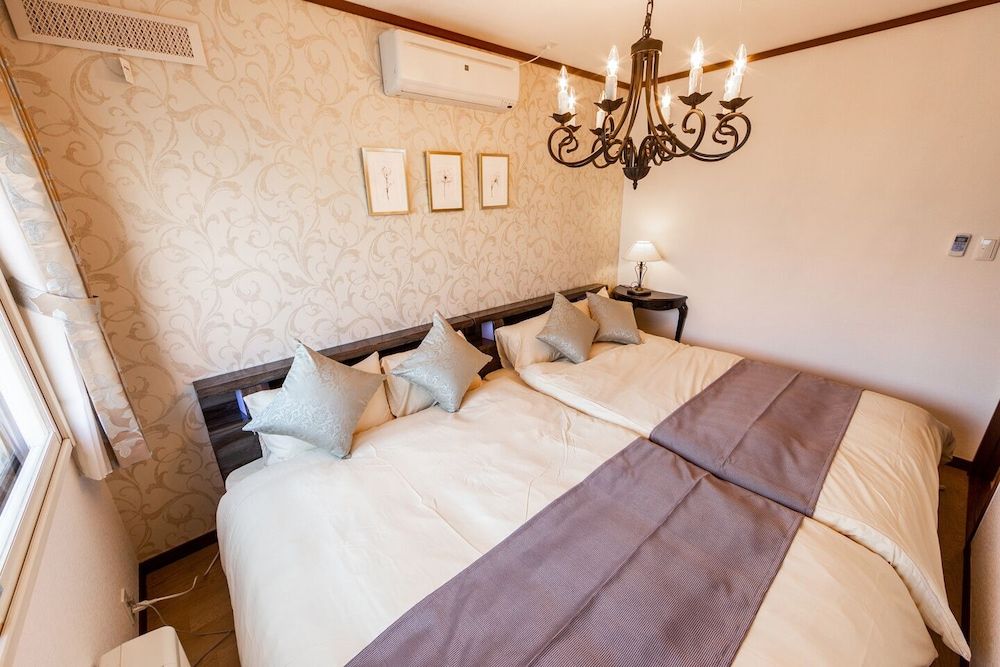 The Phoenix Private Vacation Home, Non Smoking 8