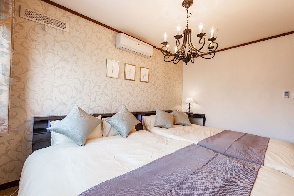 The Phoenix Private Vacation Home, Non Smoking 4