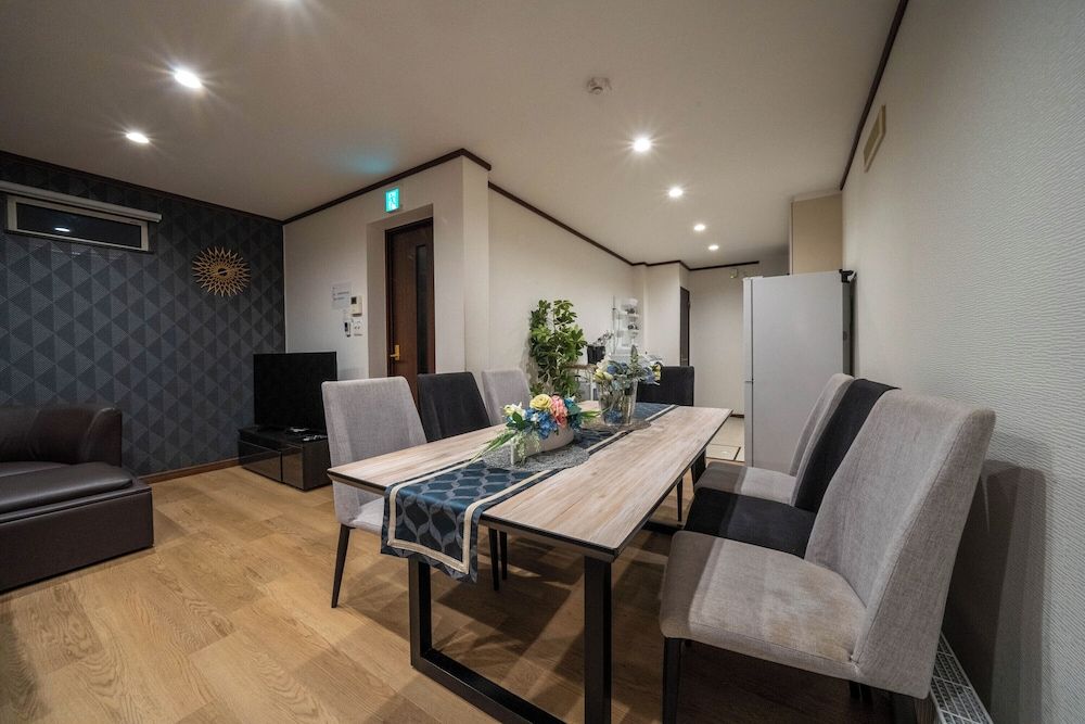 The Phoenix Private Vacation Home, Non Smoking 25