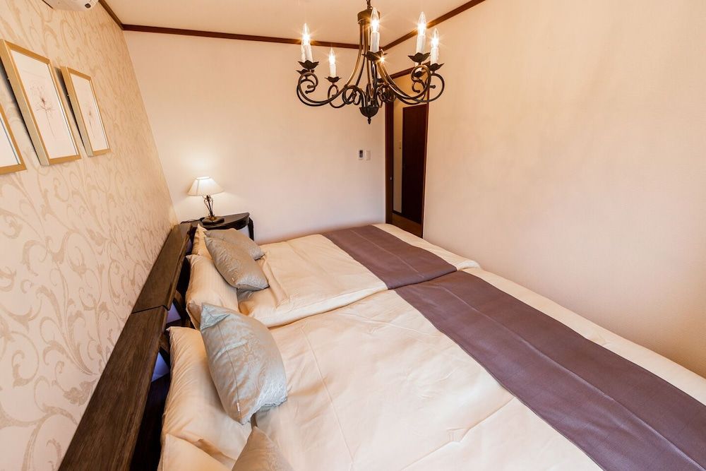 The Phoenix Private Vacation Home, Non Smoking 9