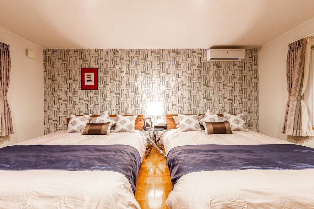 The Worldwide House Private Vacation Home, Non Smoking 18