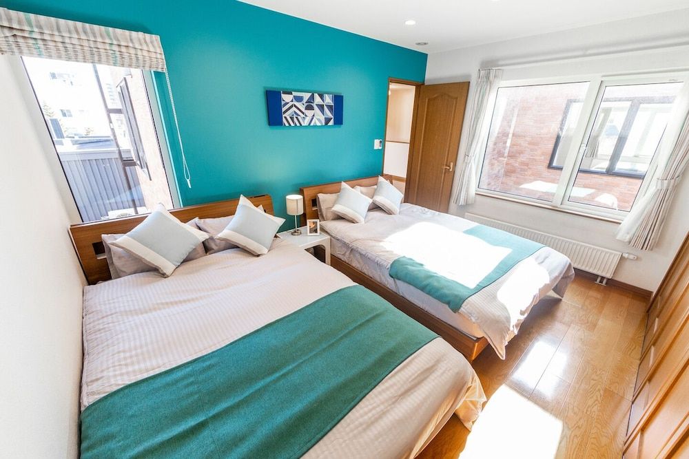 The Worldwide House Private Vacation Home, Non Smoking 11