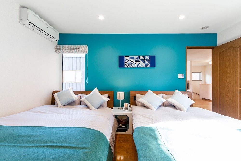 The Worldwide House Private Vacation Home, Non Smoking 8