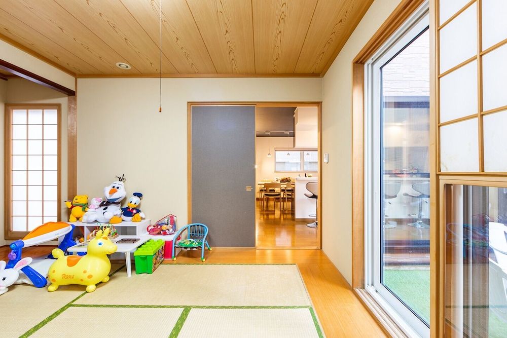 The Worldwide House Private Vacation Home, Non Smoking 30