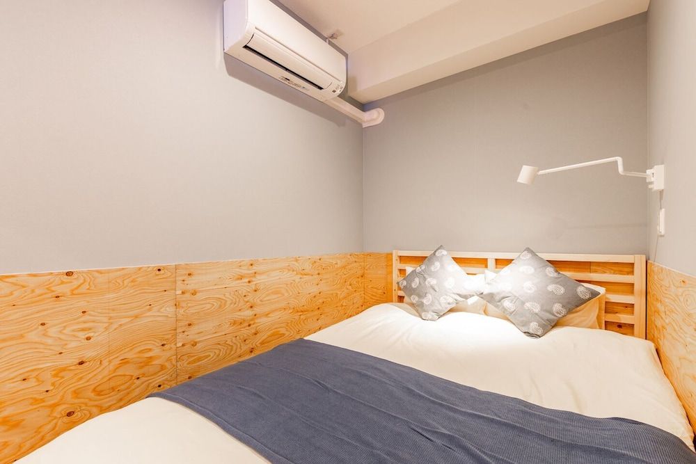 The East Avenue Private One Floor Apartment, Non Smoking 4